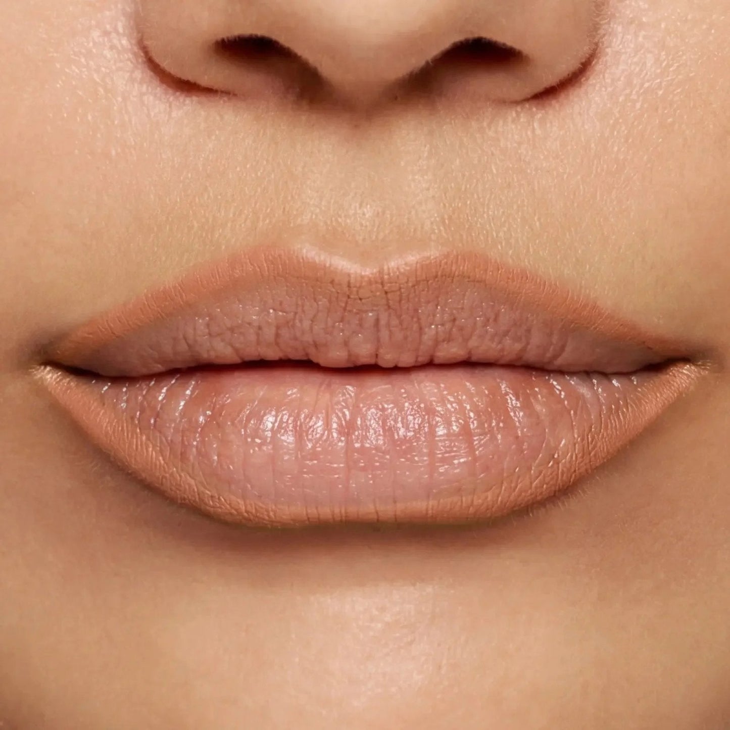 ACHANDISE Glide Lip Liner — Creamy, Blendable Color with Smooth Application